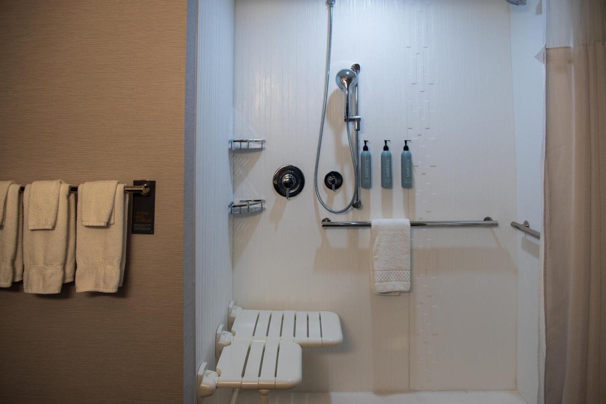 Courtyard By Marriott Lake City Εξωτερικό φωτογραφία