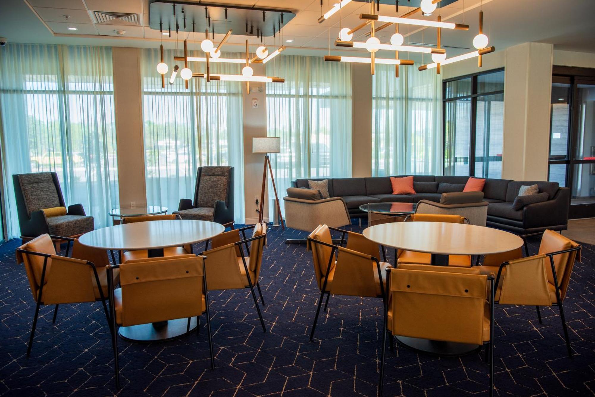Courtyard By Marriott Lake City Εξωτερικό φωτογραφία