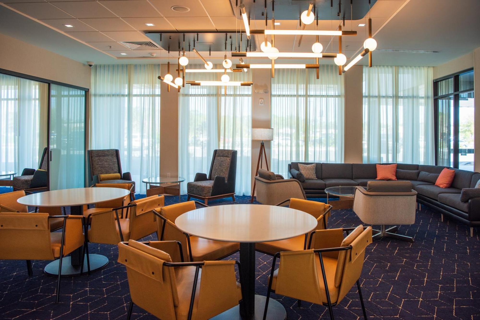 Courtyard By Marriott Lake City Εξωτερικό φωτογραφία
