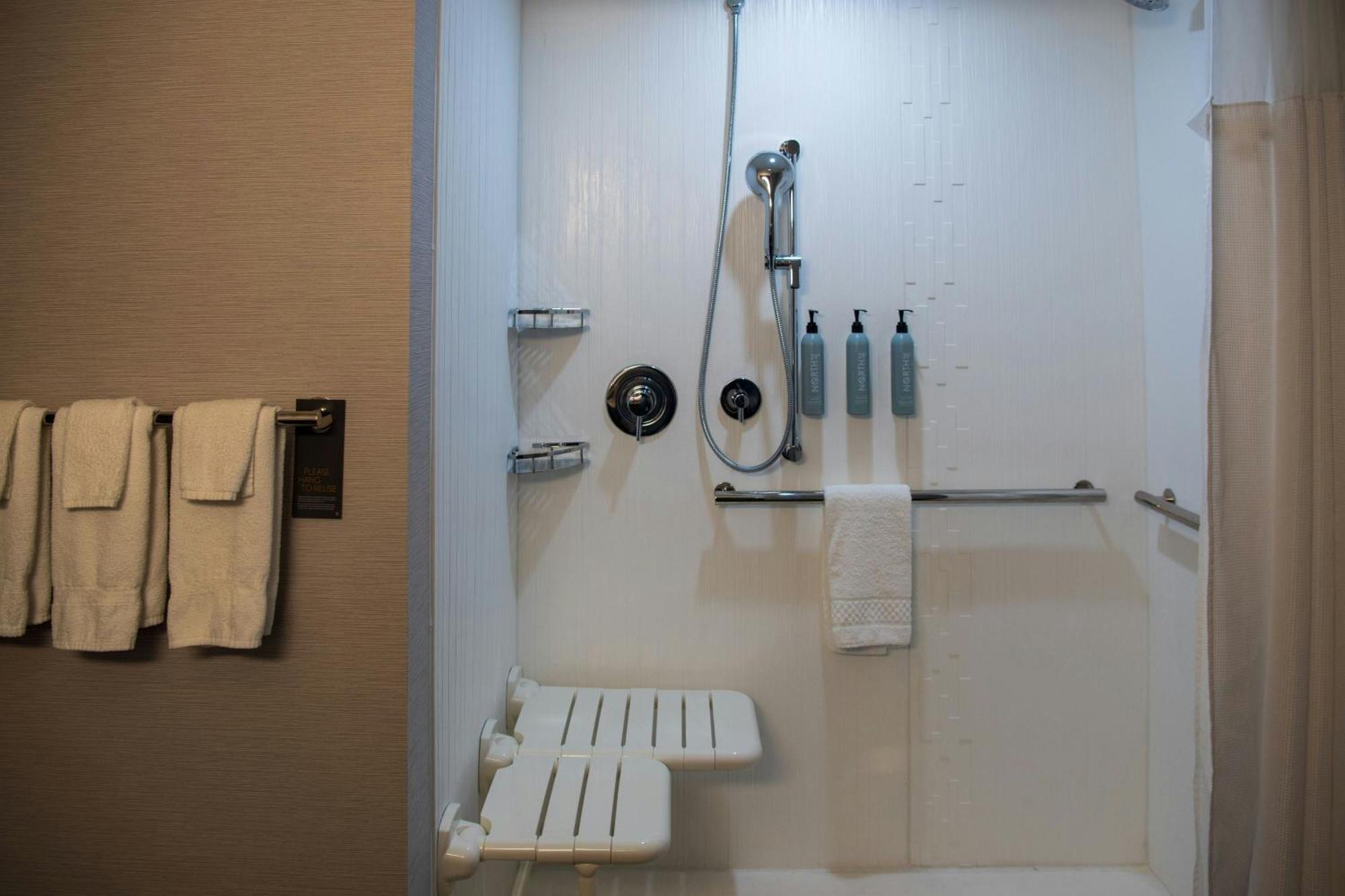 Courtyard By Marriott Lake City Εξωτερικό φωτογραφία