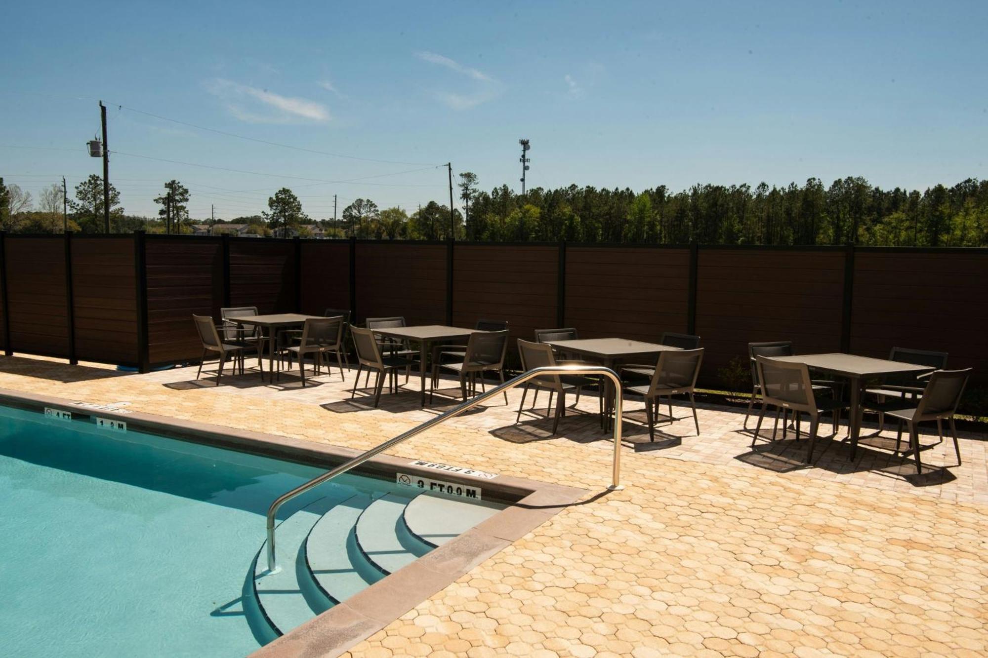 Courtyard By Marriott Lake City Εξωτερικό φωτογραφία
